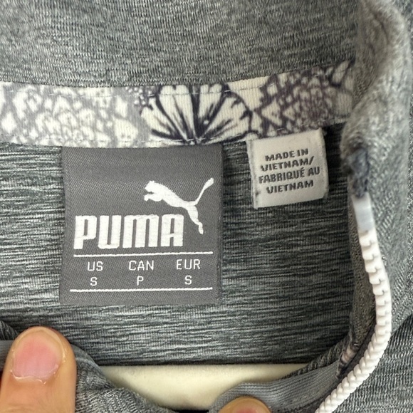 Puma Athletic Athleisure Casual Gray Quarter-Zip Small Pullover - Picture 3 of 10